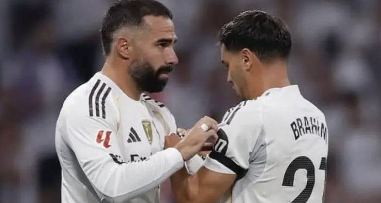 إبراهيم دياز: مجاورة كارفاخال فخر كبير داخل ريال مدريد
