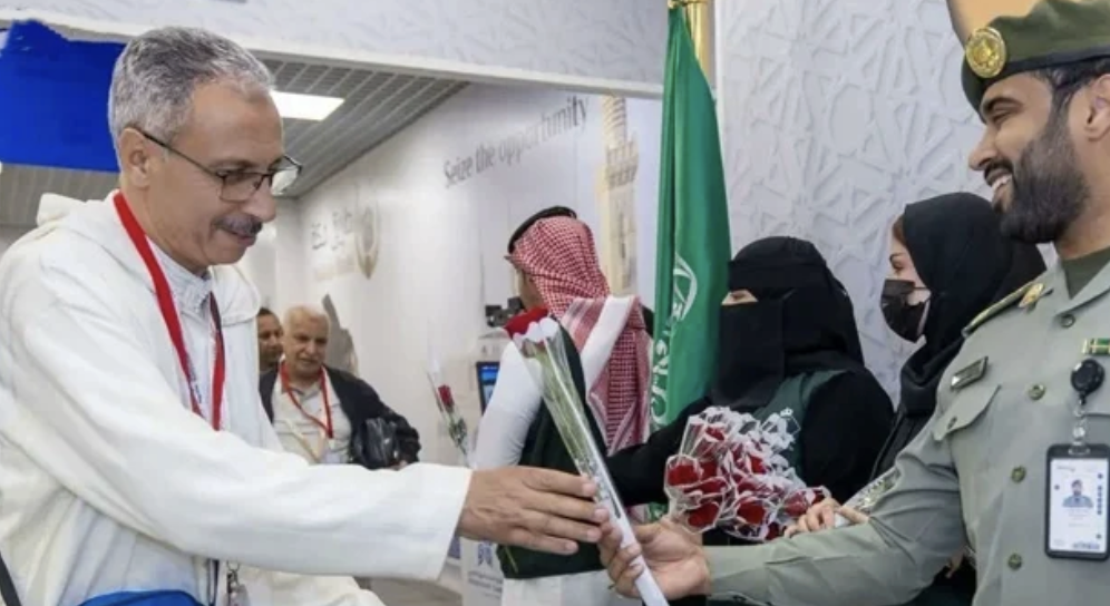 وصول أول فوج من الحجاج المغاربة المستفيدين من مبادرة “طريق مكة”