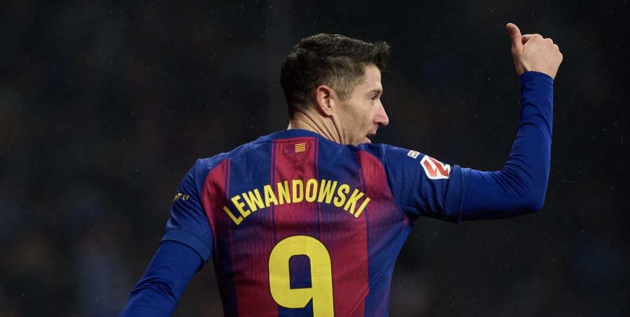 برشلونة يعلن رسميا نهاية مشوار ليفاندوفسكي مع الفريق