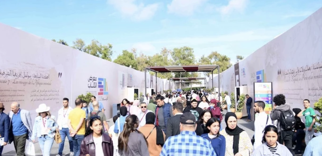 معرض الكتاب بالرباط يجذب أزيد من نصف مليون زائر