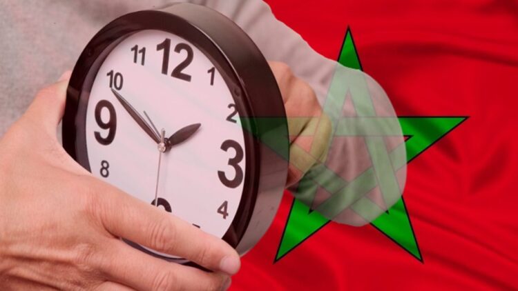 الحكومة تعلن إلغاء الساعة الإضافية والعودة إلى توقيت غرينيتش