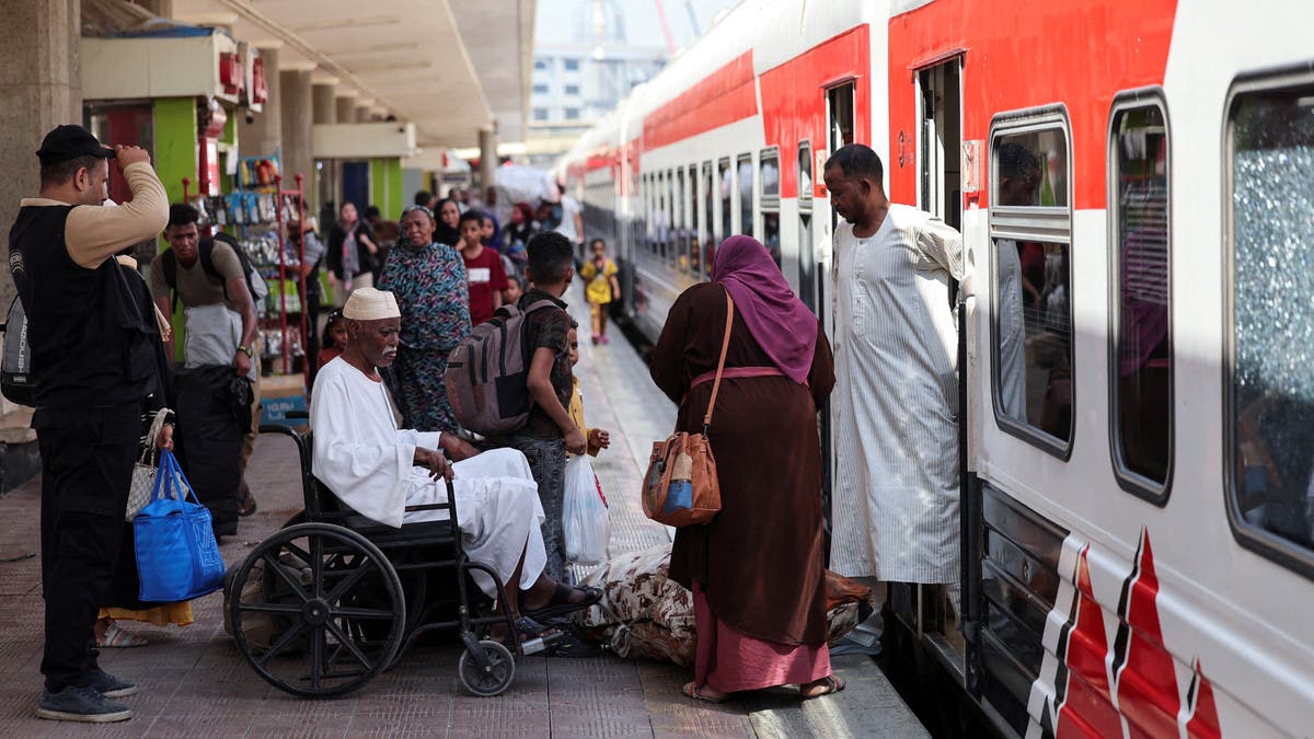 أكثر من مليوني شخص يعودون إلى الخرطوم بعد عام من استعادتها وسط بطء في إعادة الإعمار