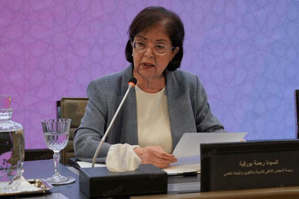 بورقية: سرعة تعاقب الأجيال تفوق وتيرة تطوير المناهج وإعداد الأطر التربوية