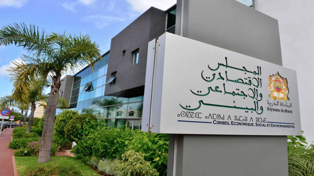 المجلس الاقتصادي والاجتماعي والبيئي يدعو إلى إصلاح منظومة المخزون الاستراتيجي للمحروقات وتعزيز الأمن الطاقي