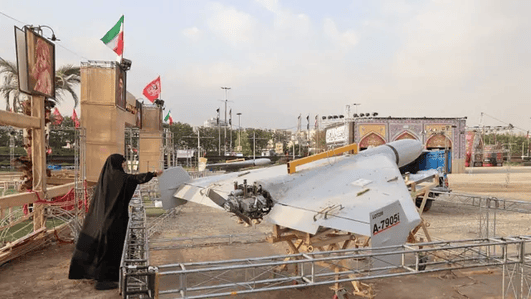 إيران تعلن استهداف مواقع أمريكية في الإمارات والأردن ردا على هجوم جزيرة لارك