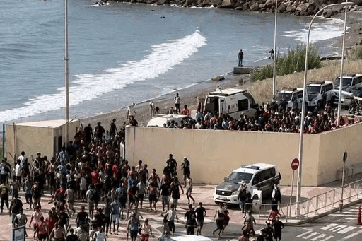 رويترز: تحذيرات مبكرة من نقابة حرس الحدود الإسباني سبقت الهجرة الجماعية الأخيرة إلى سبتة وسط اتهامات بتأخر التحرك الإسباني