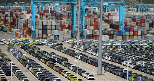 اتساع العجز التجاري للمغرب في 2025 رغم قوة الصادرات وتدفقات الاستثمار الأجنبي