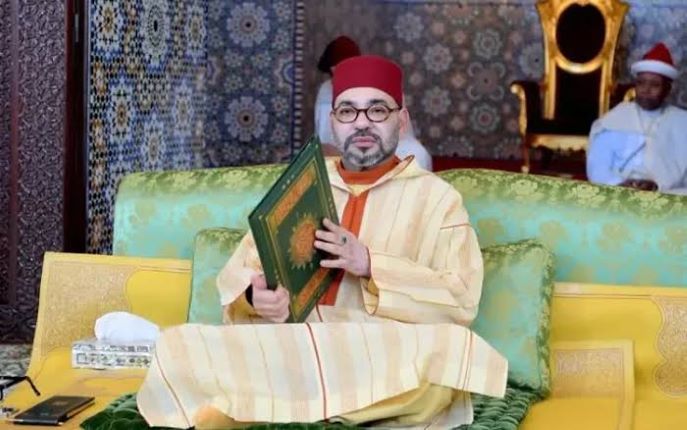الملك محمد السادس يعزي أسرة الشيخ لارباس ولد الشيخ محمد الأغظف ولد الشيخ ماء العينين