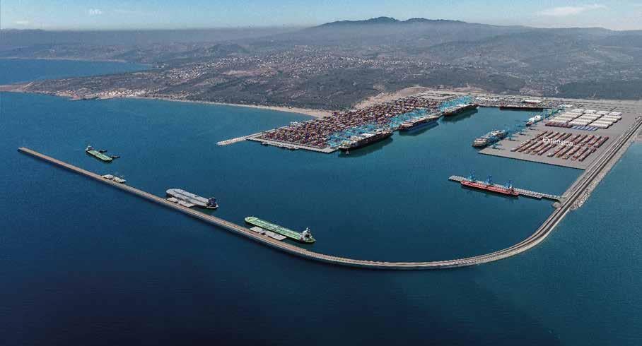 البنك الأوروبي لإعادة الإعمار والتنمية يواكب المرحلة الصناعية الجديدة لميناء الناظور غرب المتوسط